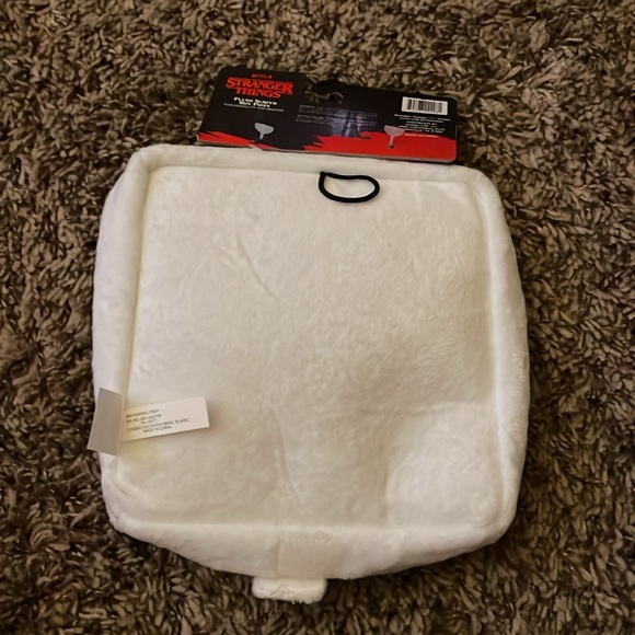 Netflix-Stranger Things - Picture 3 of 3